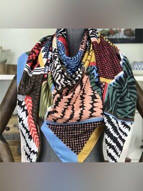 Multicolor Geometric Pattern Women's Scarf 39x39